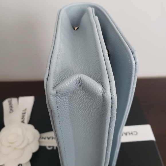 Chanel WOC, blue, light gold hw, caviar, BNIB - Picture 7 of 16